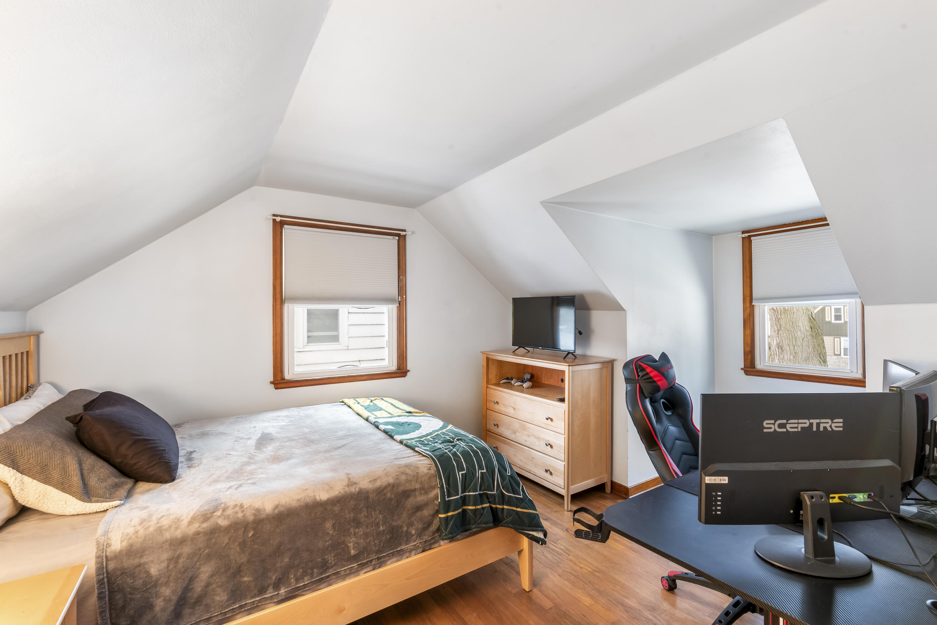 3238 North 86th Street Milwaukee, WI 53222 - Photo 10 of 13 Bedroom 4