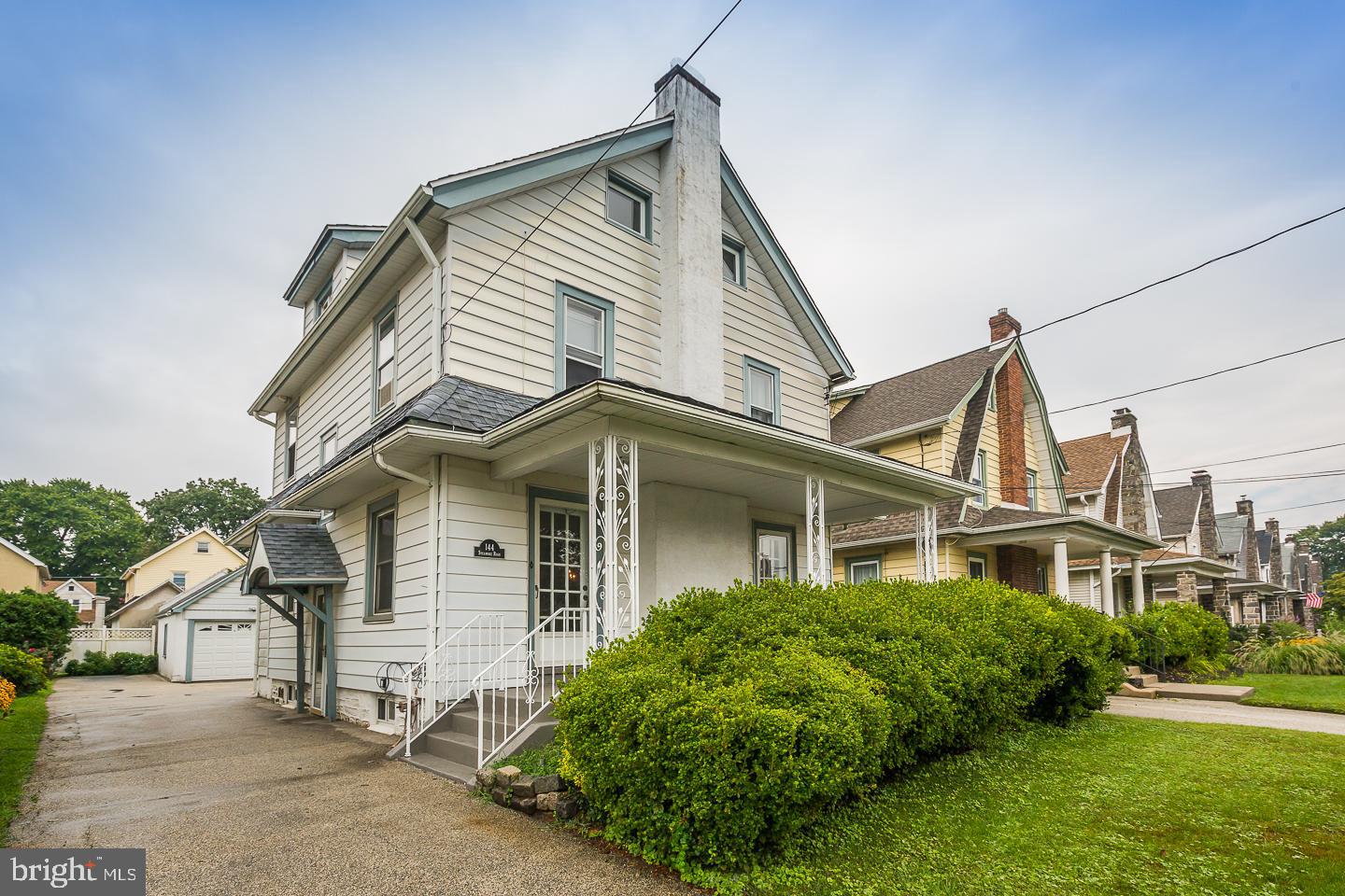 144 Sycamore Road Havertown, PA 19083 - Photo 2 of 37