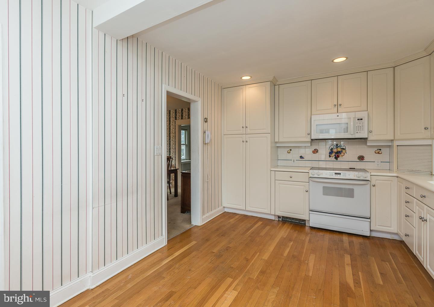 144 Sycamore Road Havertown, PA 19083 - Photo 15 of 37