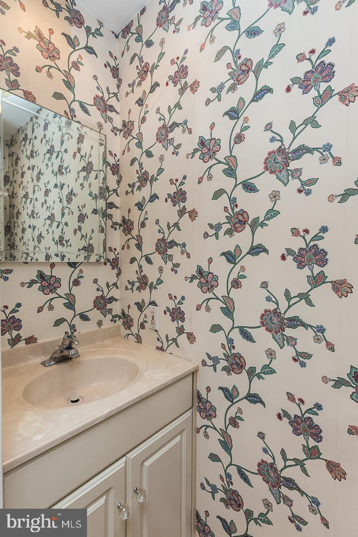 144 Sycamore Road Havertown, PA 19083 - Photo 16 of 37