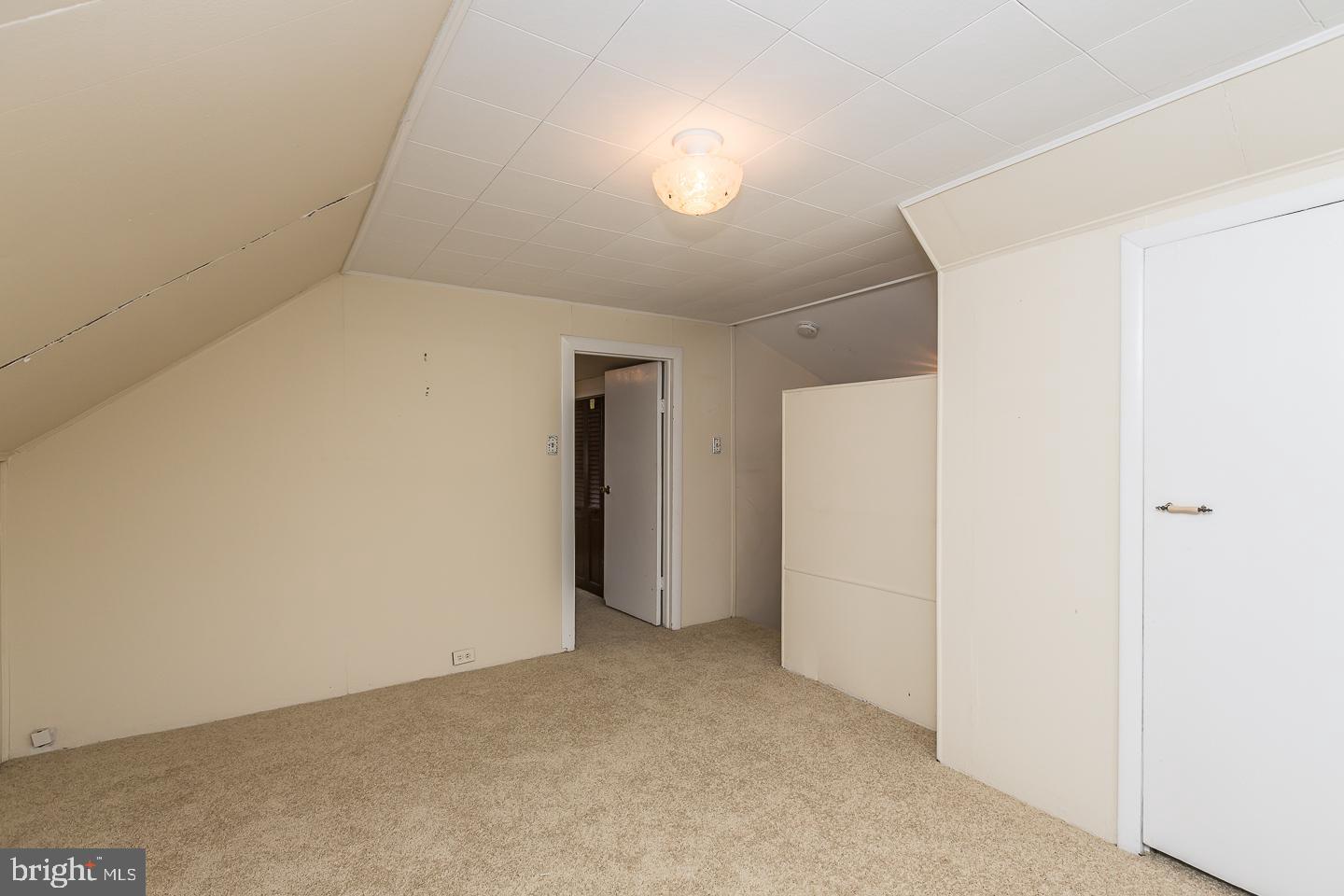 144 Sycamore Road Havertown, PA 19083 - Photo 30 of 37