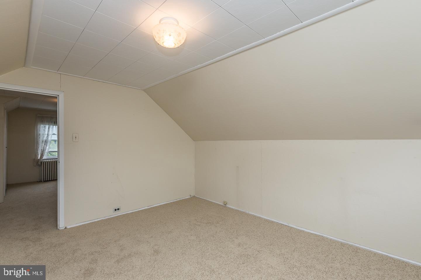 144 Sycamore Road Havertown, PA 19083 - Photo 33 of 37