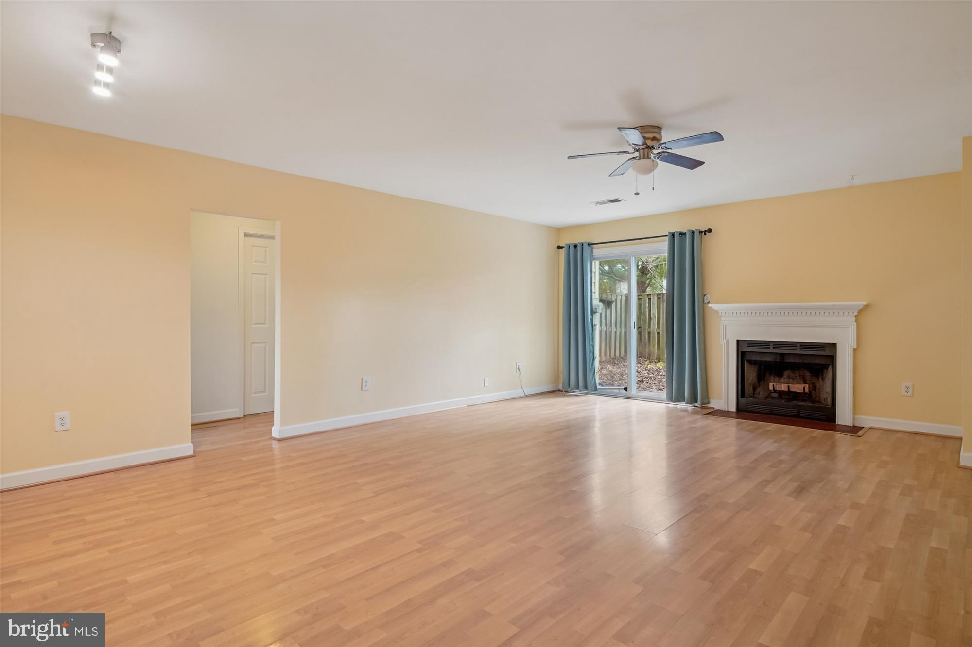1677 Hart Court Crofton, MD 21114 - Photo 11 of 35 Living Room