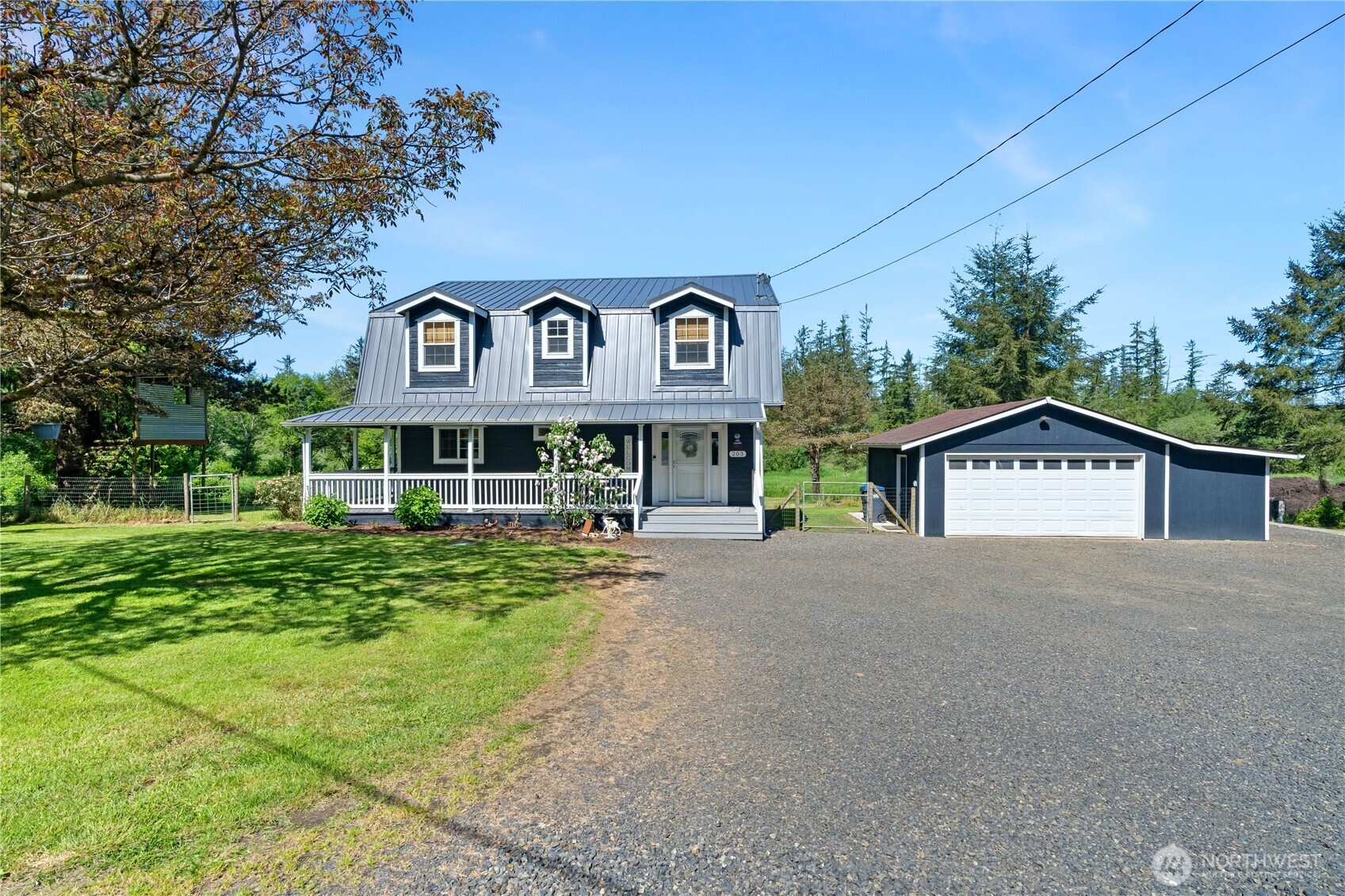203 East Wishkah Road Aberdeen, WA 98520 - Photo 2 of 38 Gallery Image 2