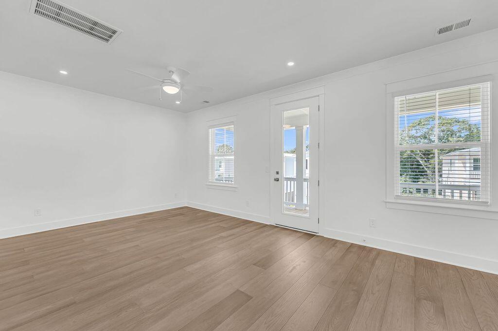 722 Minton Road Charleston, SC 29412 - Photo 24 of 35 Loft 2 w Balcony