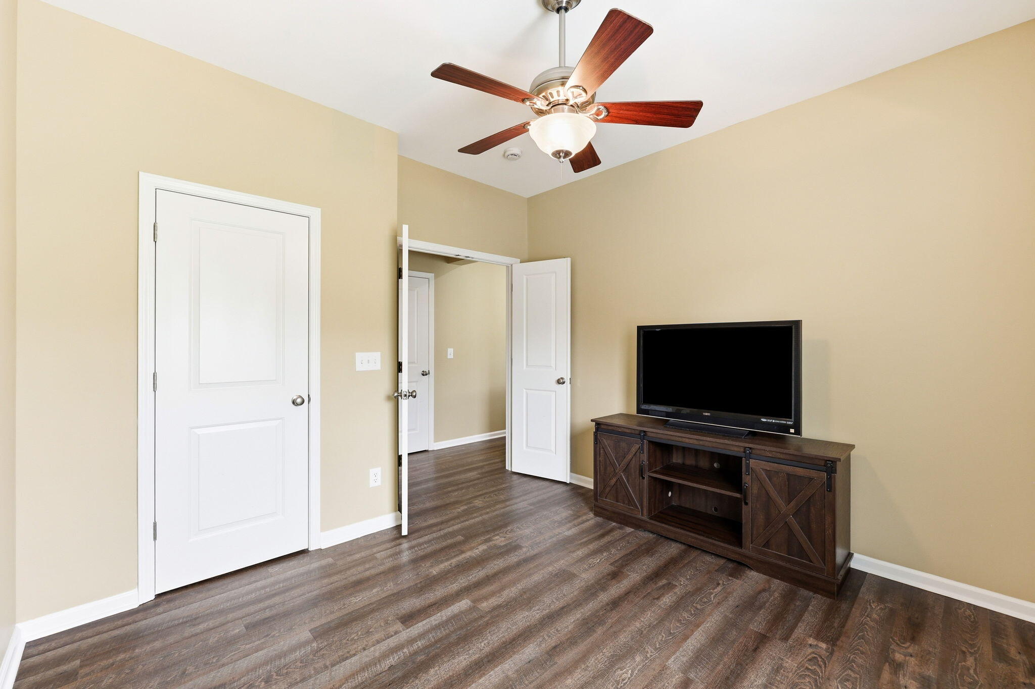 8017 Henderson Road Summerville, SC 29483 - Photo 41 of 58 45-web-or-mls-8017_043