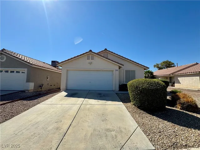 $1,695 | 549 Alecandro Daniel Avenue, North Las Vegas, NV 89031