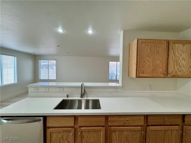 $1,695 | 549 Alecandro Daniel Avenue, North Las Vegas, NV 89031