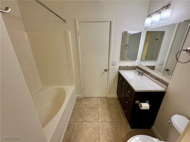 $1,695 | 549 Alecandro Daniel Avenue, North Las Vegas, NV 89031