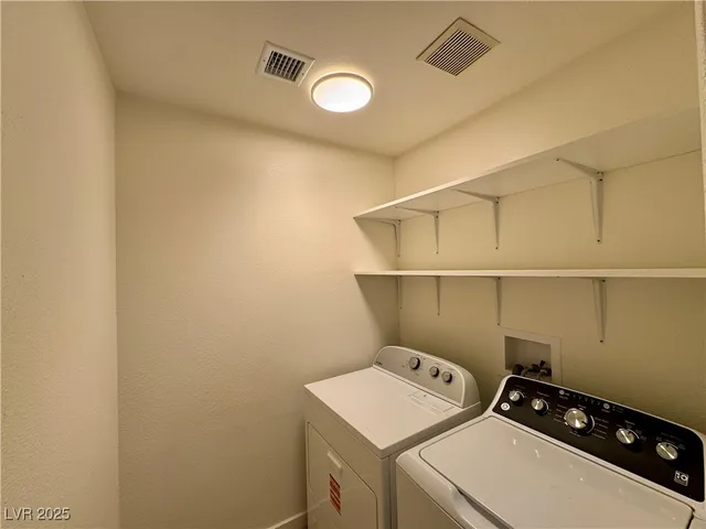 $1,695 | 549 Alecandro Daniel Avenue, North Las Vegas, NV 89031