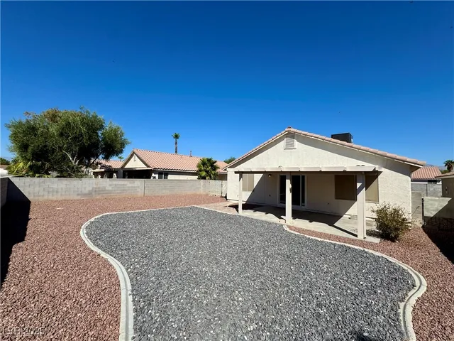 $1,695 | 549 Alecandro Daniel Avenue, North Las Vegas, NV 89031