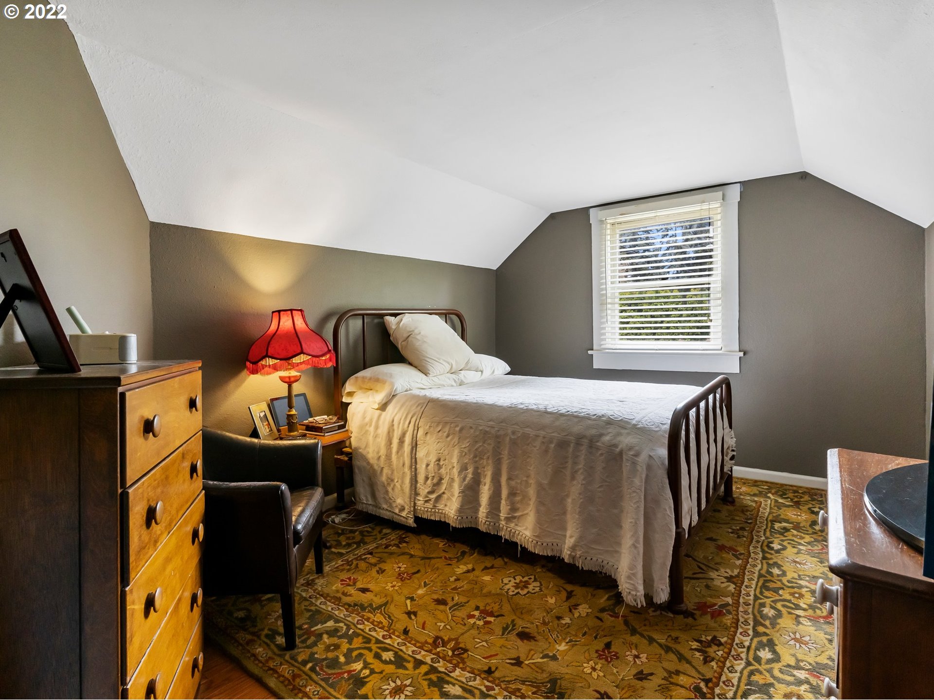 5650 Southwest Childs Road Lake Oswego, OR 97035 - Photo 19 of 32 Gallery Image 19