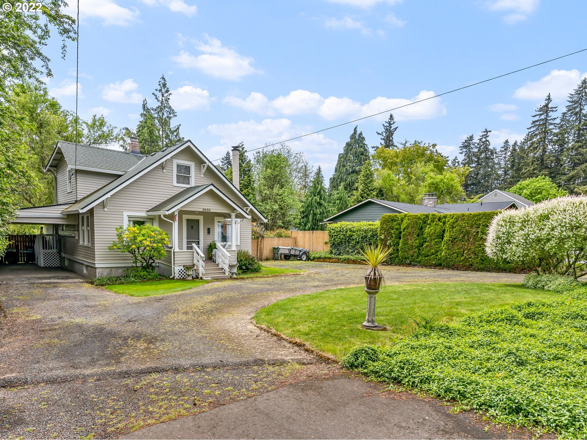 5650 Southwest Childs Road Lake Oswego, OR 97035 - Photo 3 of 32 Gallery Image 3