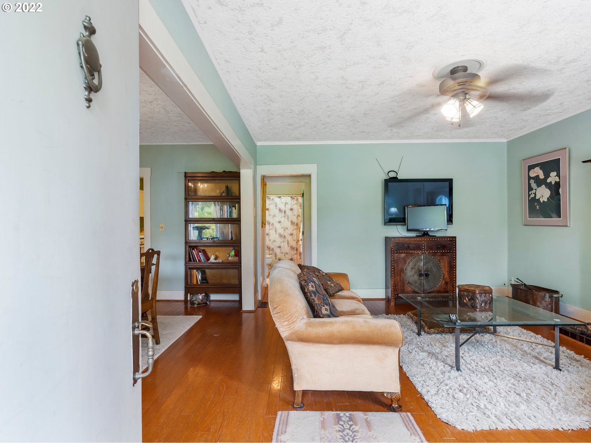 5650 Southwest Childs Road Lake Oswego, OR 97035 - Photo 4 of 32 Gallery Image 4