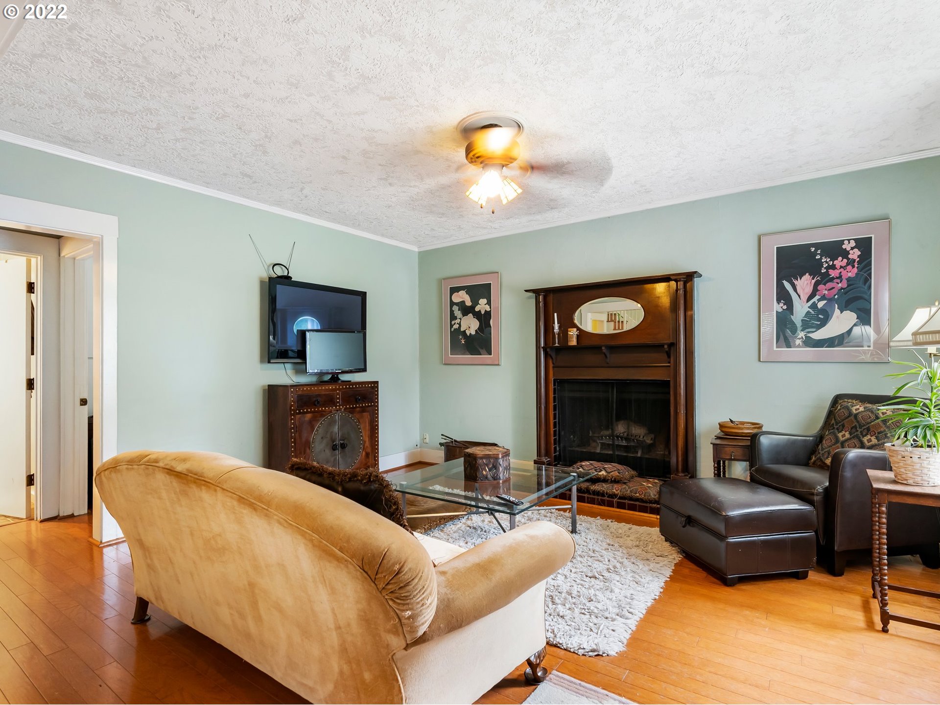 5650 Southwest Childs Road Lake Oswego, OR 97035 - Photo 5 of 32 Gallery Image 5