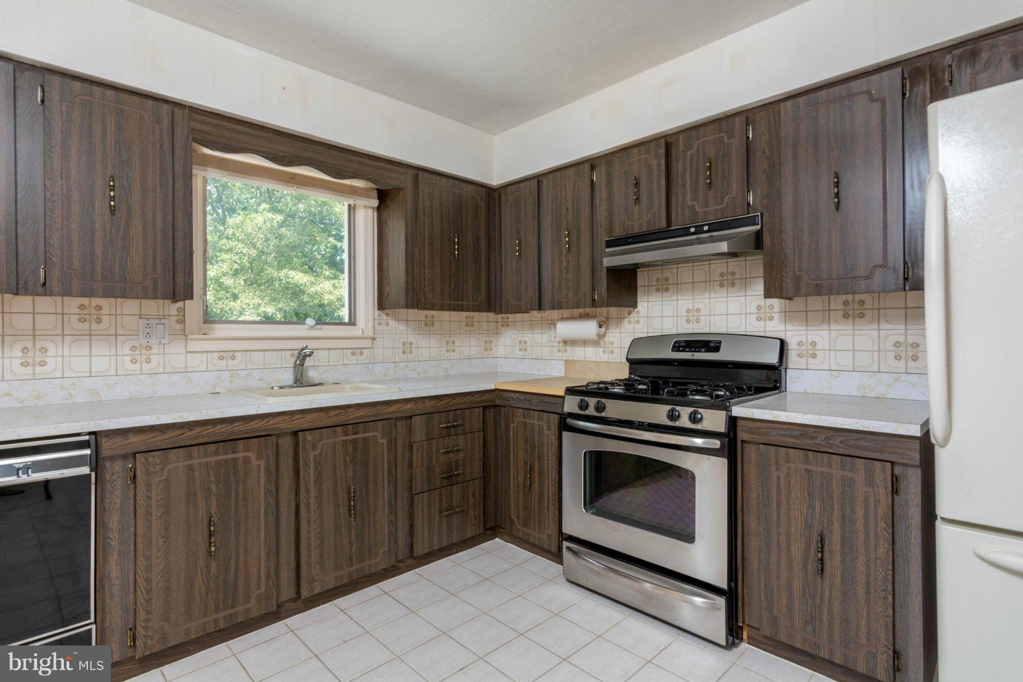 474 Rita Drive Odenton, MD 21113 - Photo 14 of 24 Kitchen