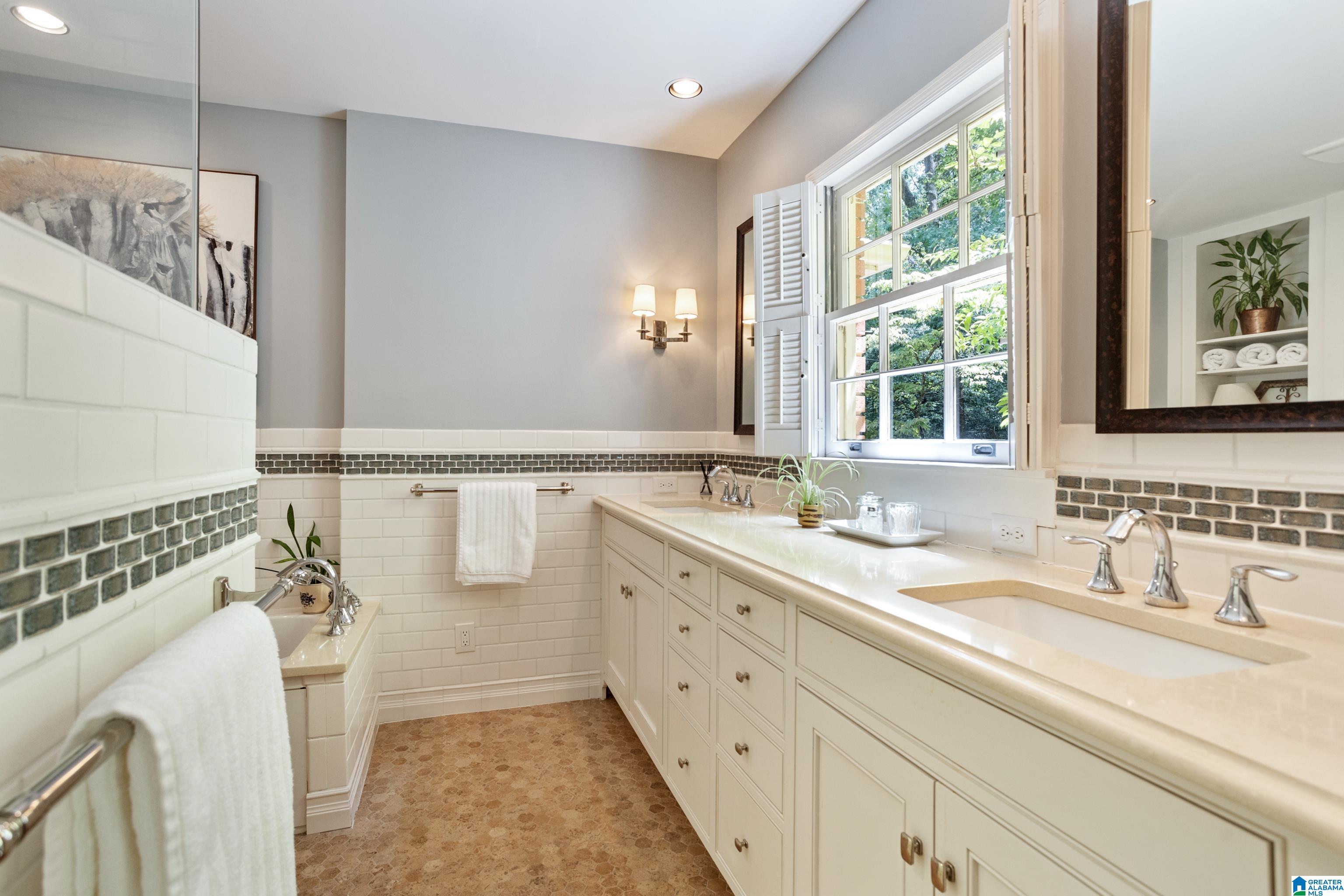 3113 Brookwood Road Birmingham, AL 35223 - Photo 35 of 62