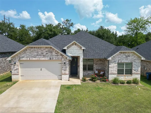 $295,000 | 412 Faithful Road, Lindale, TX 75771