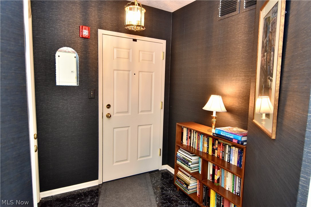 22481 Center Ridge Road, Unit 102 Rocky River, OH 44116 - Photo 4 of 21 Gallery Image 4