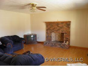 317 Wells Road Canton, NC 28716 - Photo 2 of 8