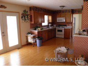 317 Wells Road Canton, NC 28716 - Photo 3 of 8