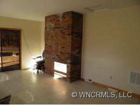 317 Wells Road Canton, NC 28716 - Photo 4 of 8