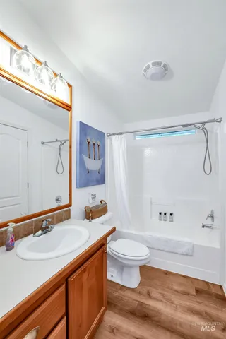 $555,000 | 1201 West Mountain Road, Cascade, ID 83611