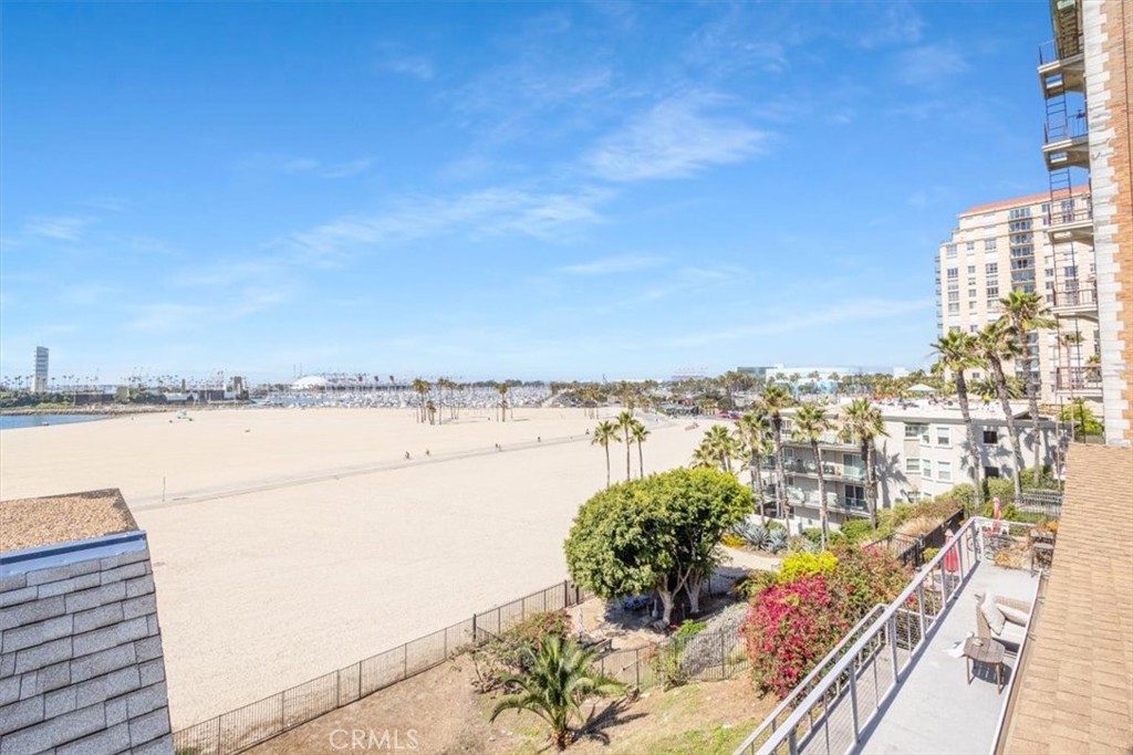 1 3rd, Unit 605 Long Beach, CA 90802 - Photo 10 of 56