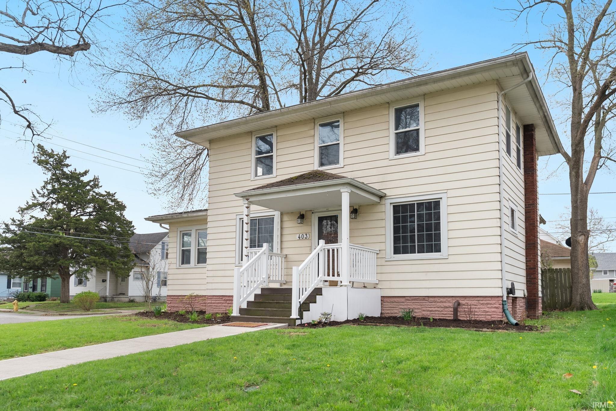 403 Englewood Court Fort Wayne, IN 46807 - Photo 3 of 32