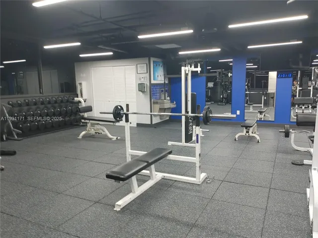 $335,000 | 555 Northeast 15th Street, Unit 21F, Miami, FL 33132