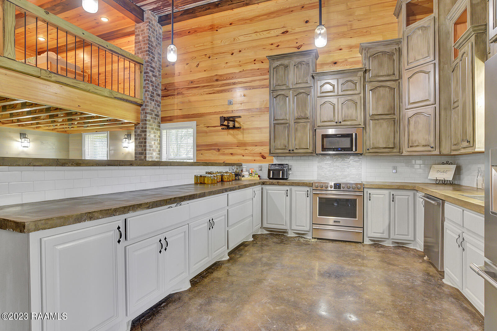 19287 Dama Landry Road Jennings, LA 70546 - Photo 13 of 15 34