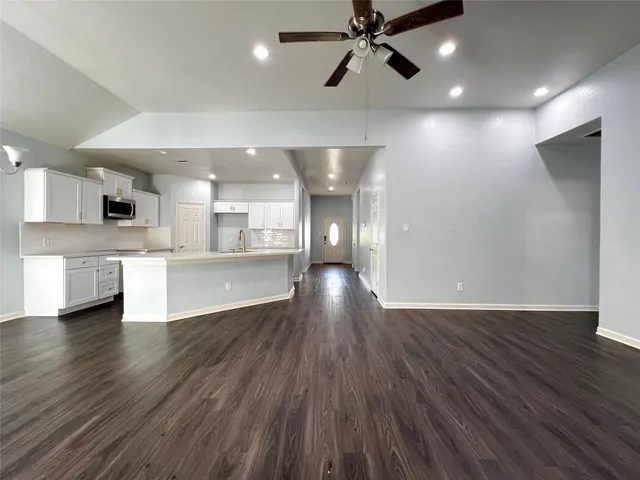 $2,150 | 1216 Deputy O McDuffie Jr Street, Cleveland, TX 77327