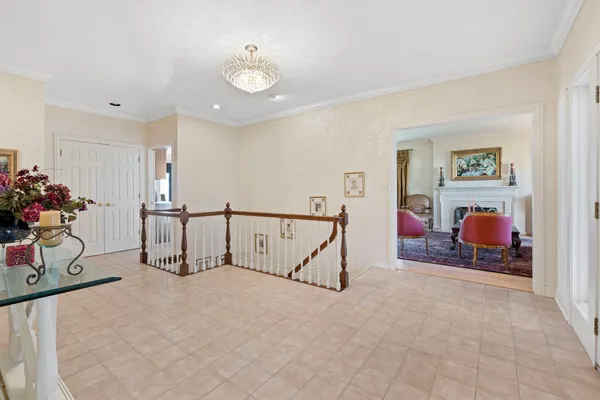 $1,899,000 | 2016 Midwest Club Parkway, Oak Brook, IL 60523