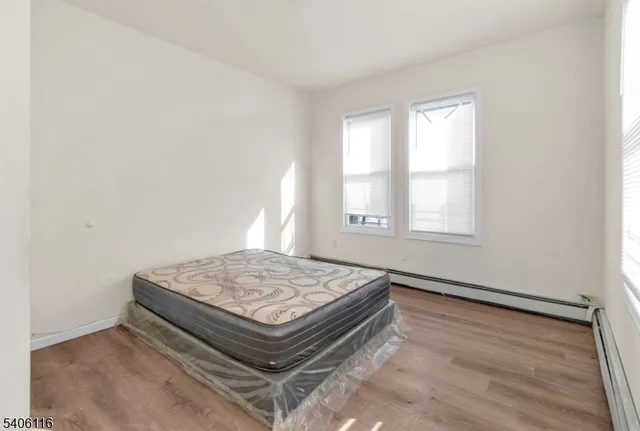 $1,700 | 3 May Street, Unit 3R, Irvington, NJ 07111