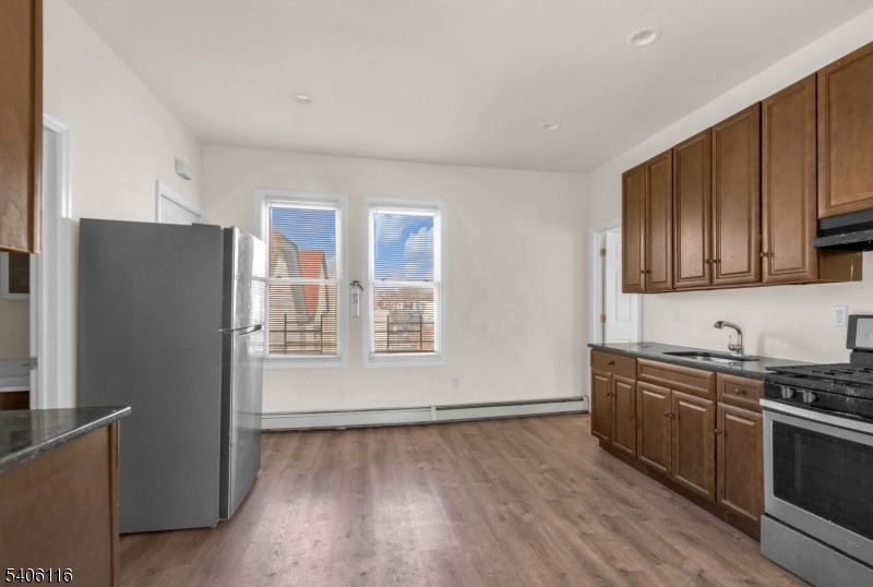 3 May Street, Unit 3R Irvington, NJ 07111 - Photo 4 of 15