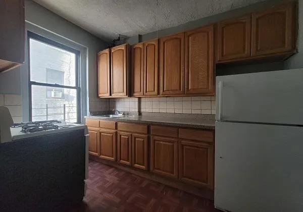 $214,250 | 21-68 35th Street, Unit 3C | Astoria