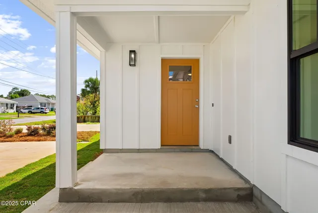 $2,250 | 2614 Cypress Street, Panama City Beach, FL 32408