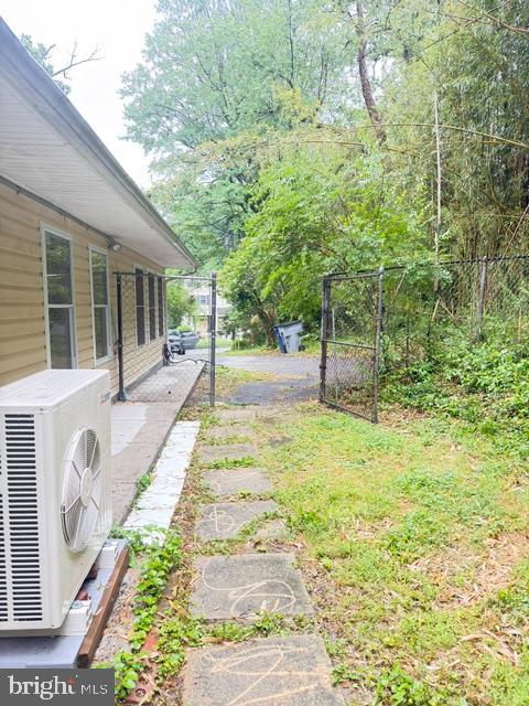 7135 Oak Ridge Road Falls Church, VA 22042 - Photo 38 of 41 a house view with a backyard space