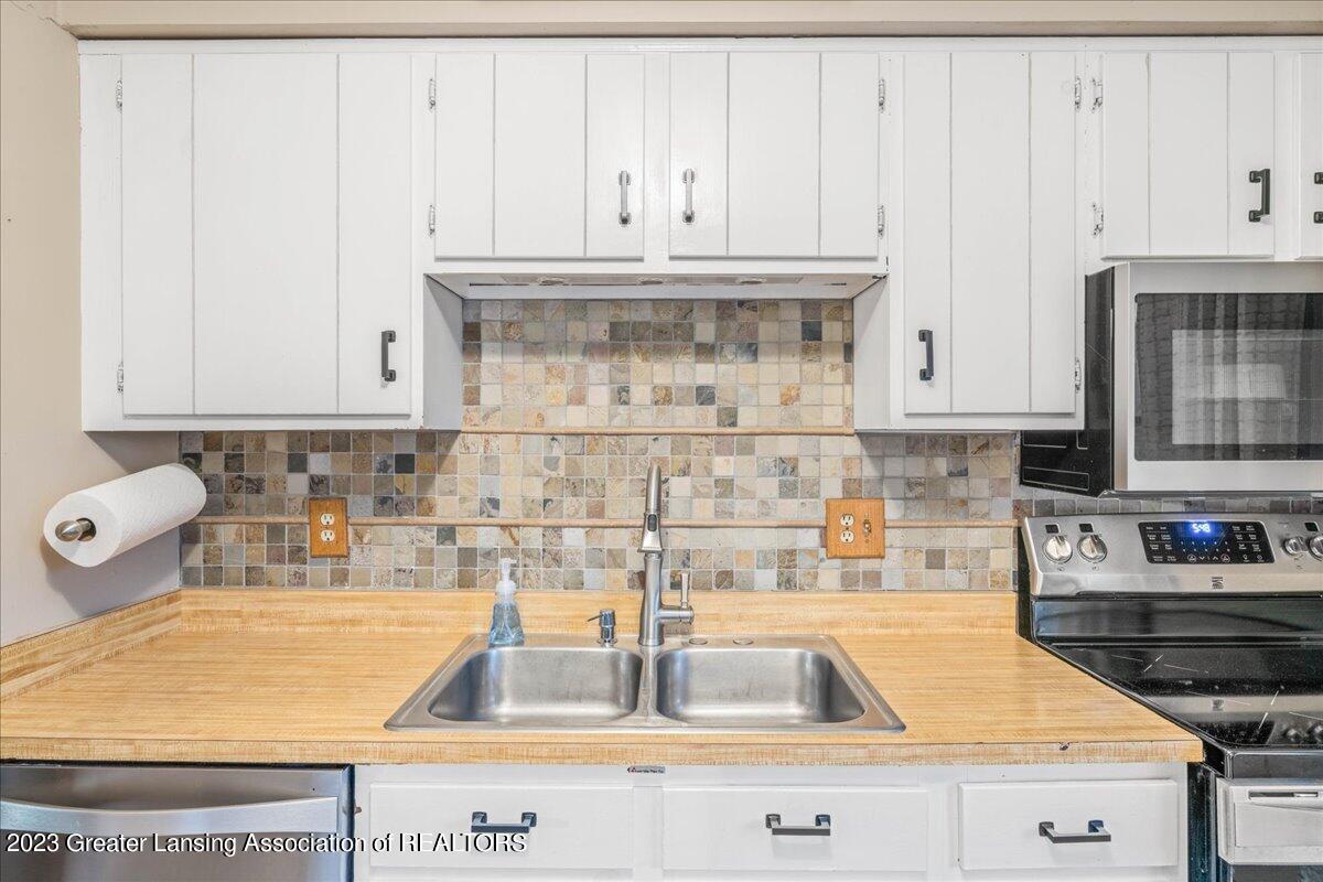 3323 Kemler Road Eaton Rapids, MI 48827 - Photo 14 of 40 Kitchen Sink - Revised