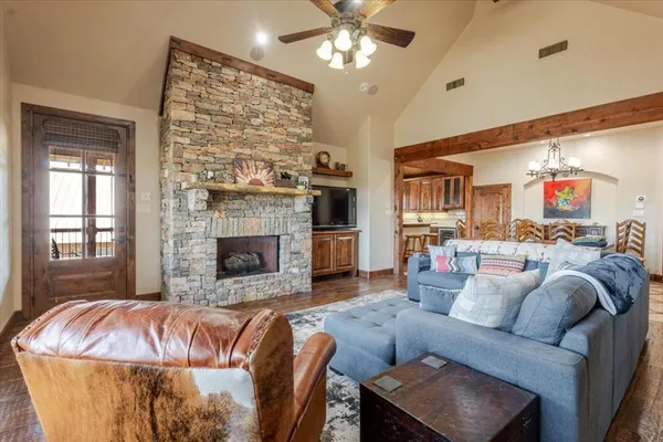 $595,000 | 1633 Scenic Drive, Unit 303, Graford, TX 76449