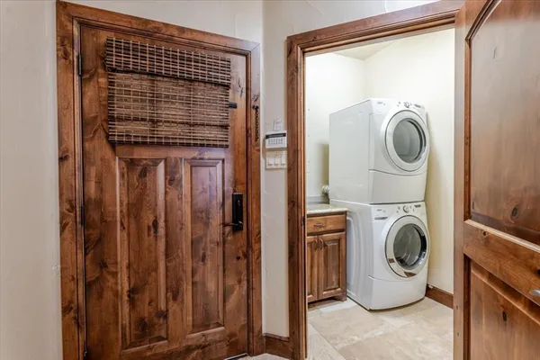 $595,000 | 1633 Scenic Drive, Unit 303, Graford, TX 76449