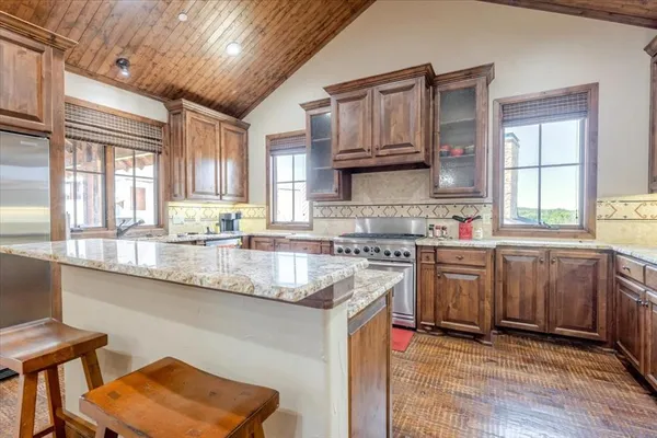 $595,000 | 1633 Scenic Drive, Unit 303, Graford, TX 76449