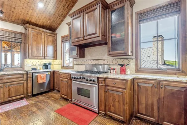 $595,000 | 1633 Scenic Drive, Unit 303, Graford, TX 76449