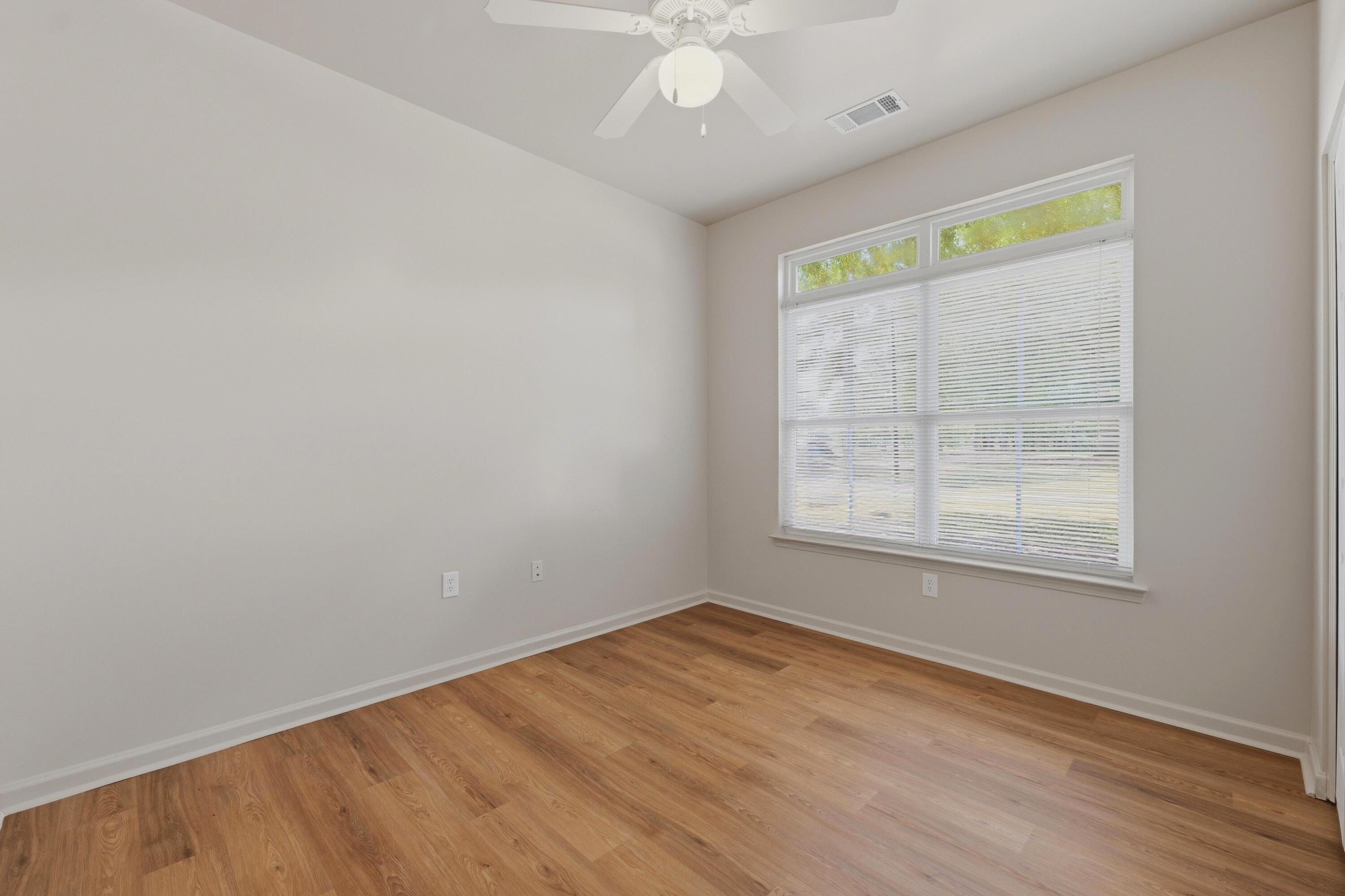 3301 Mariners Way Moncks Corner, SC 29461 - Photo 15 of 20 020_P1020524_autoremove_29057084