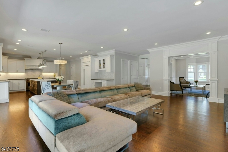 16 Exeter Road Short Hills, NJ 07078 - Photo 12 of 49