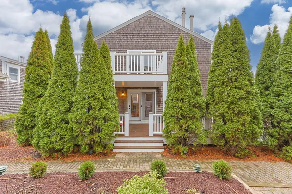 $1,395,000 | 50 A Harry Kemp Way, Unit 2, Provincetown, MA 02657