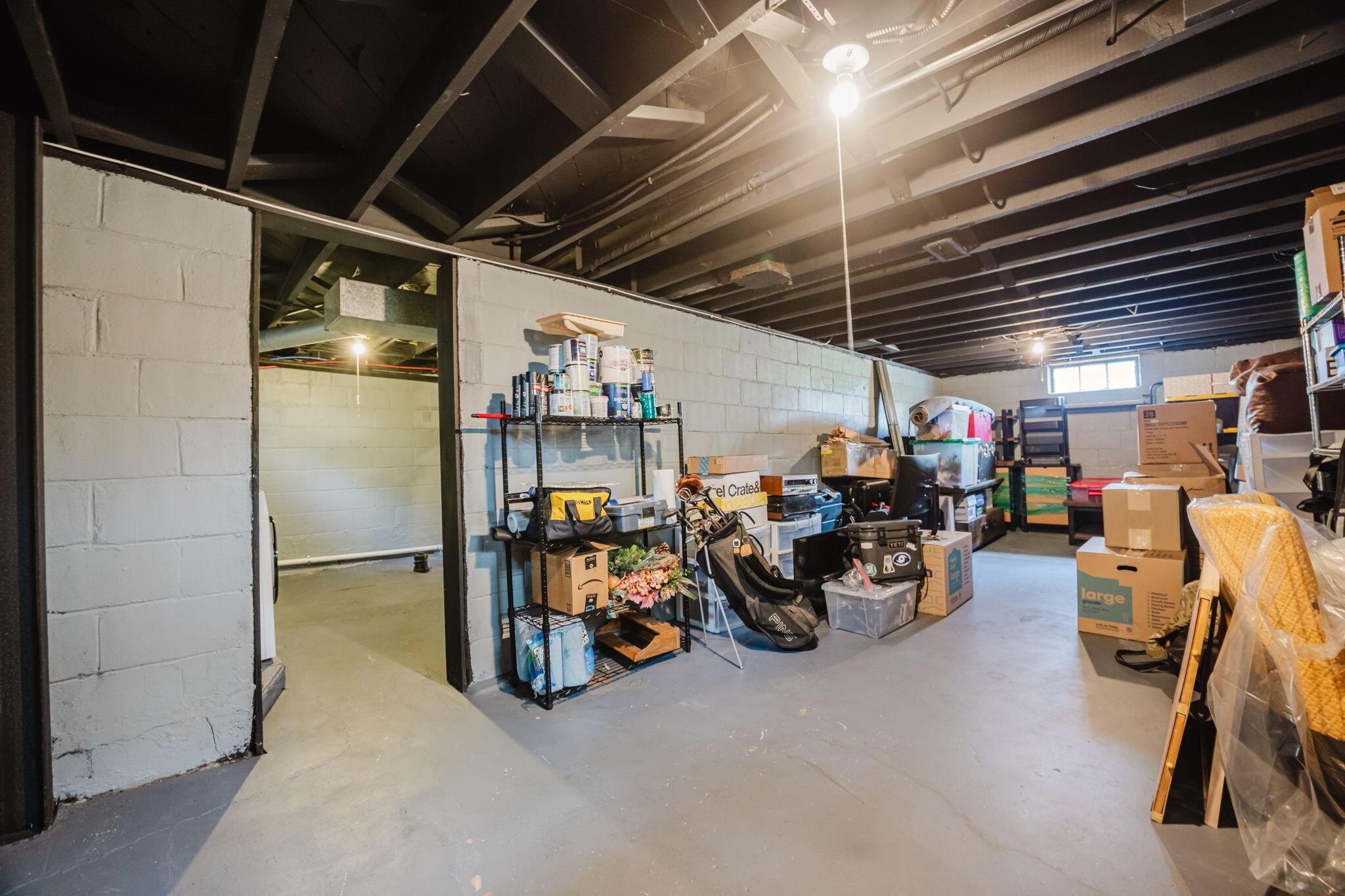 812 South Chesterfield Road Columbus, OH 43209 - Photo 28 of 40