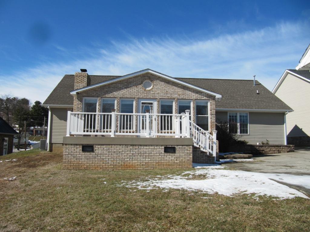 1605 Mountain View Road Vinton, VA 24179 - Photo 4 of 12 Back