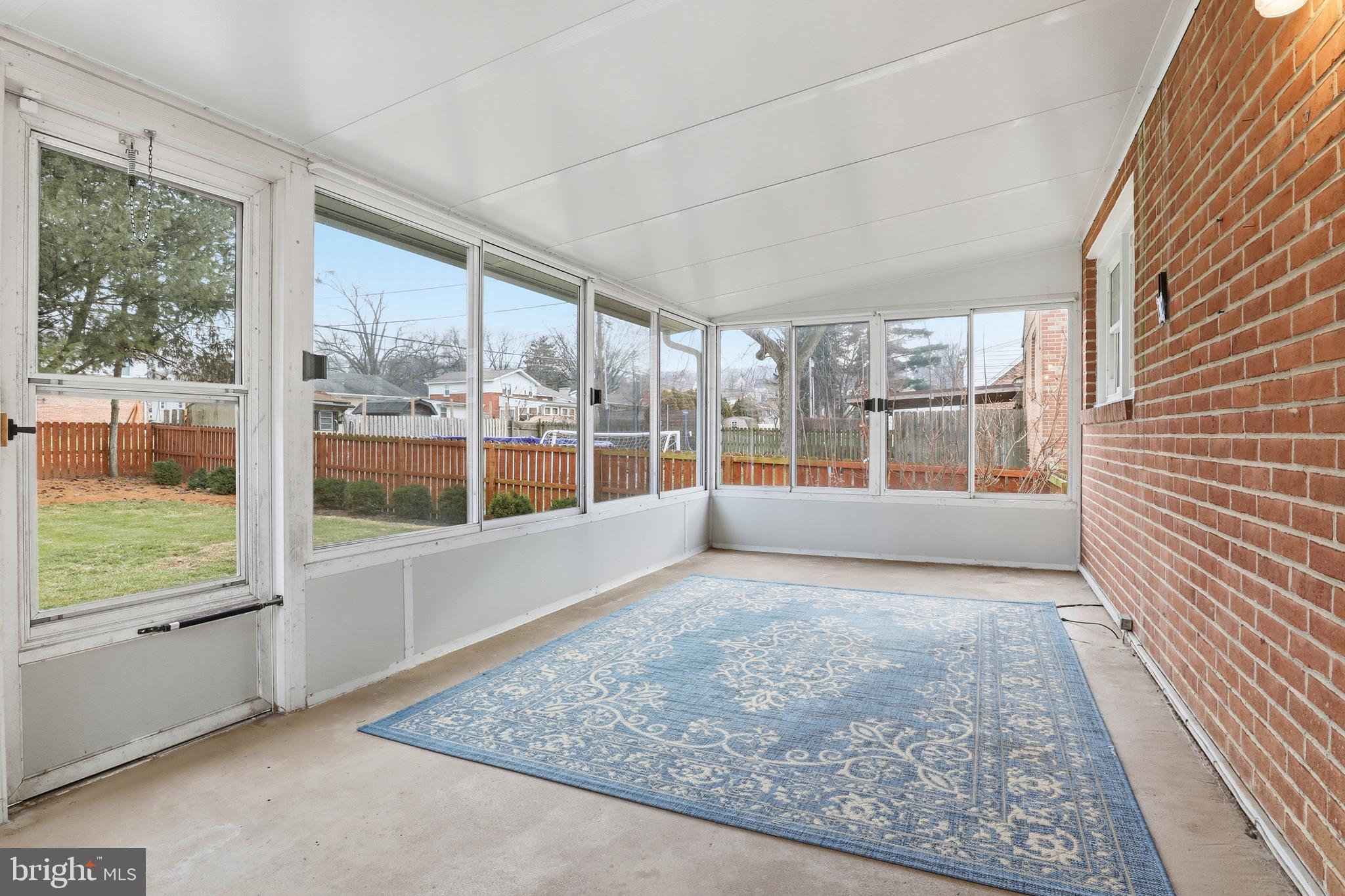 311 Wynwood Road York, PA 17402 - Photo 12 of 59 Enclosed Porch