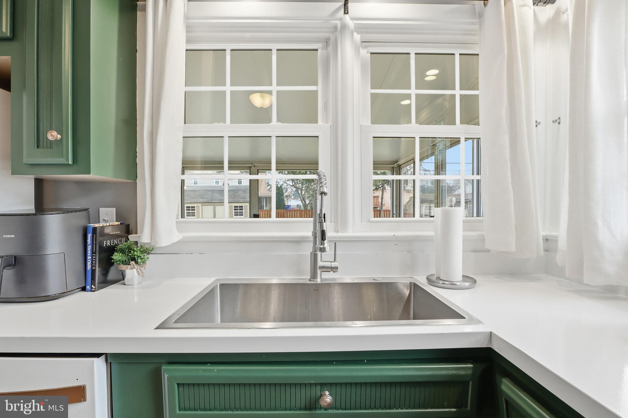 311 Wynwood Road York, PA 17402 - Photo 17 of 59 Big Deep sink